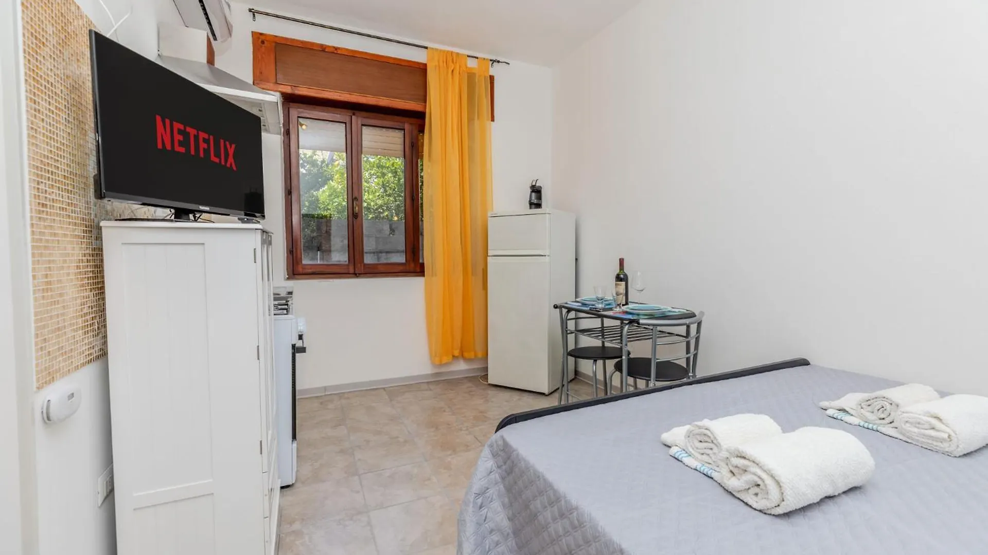 Solskin Apartment - A Due Passi Dal Lungomare - Ольбия Италия